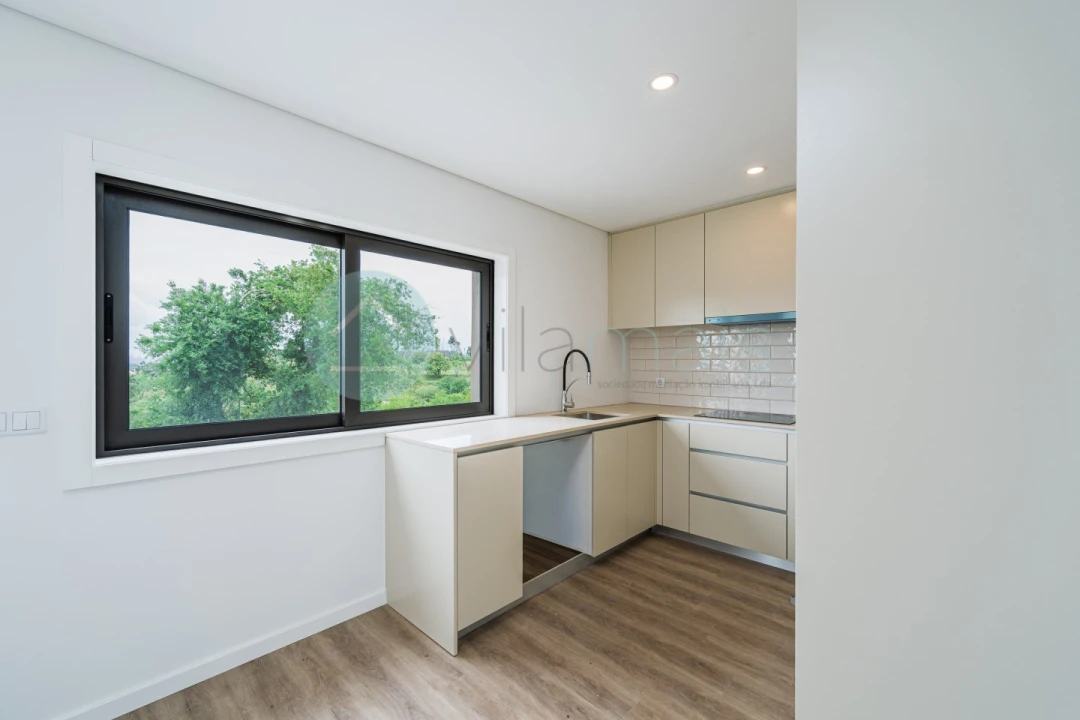 Apartamento T3 para Venda em Foz do Sousa e Covelo Foto 10