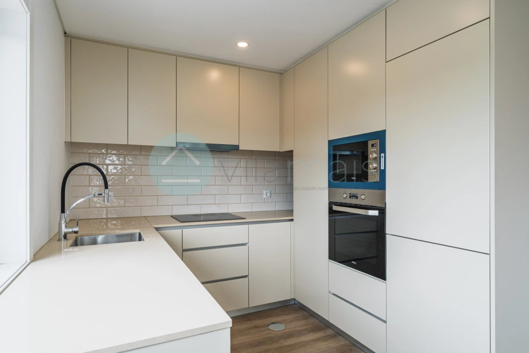 Apartamento T3 para Venda em Foz do Sousa e Covelo Foto 12