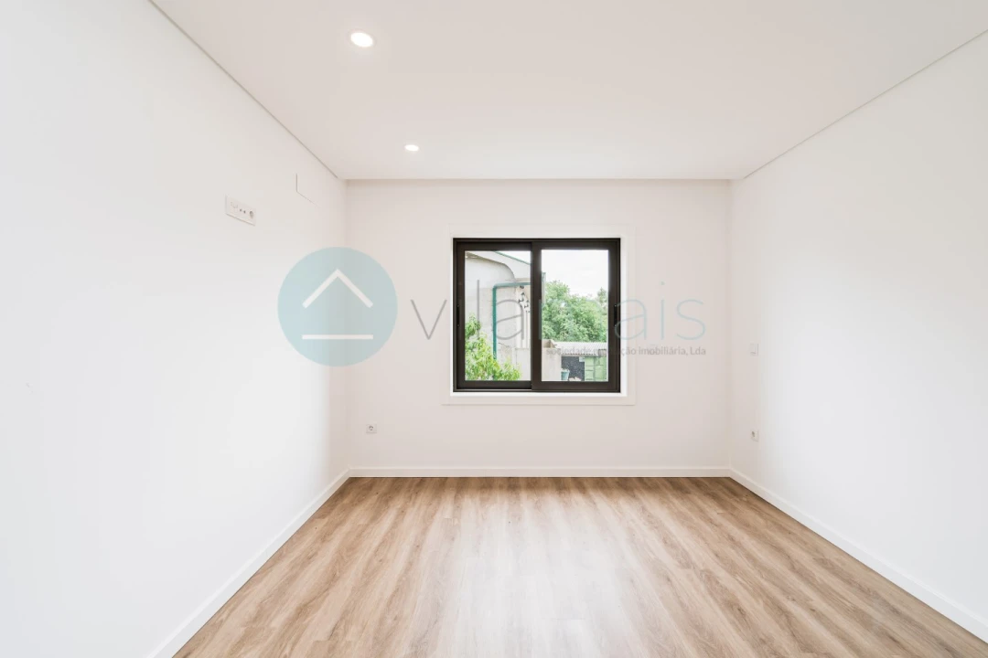 Apartamento T3 para Venda em Foz do Sousa e Covelo Foto 13
