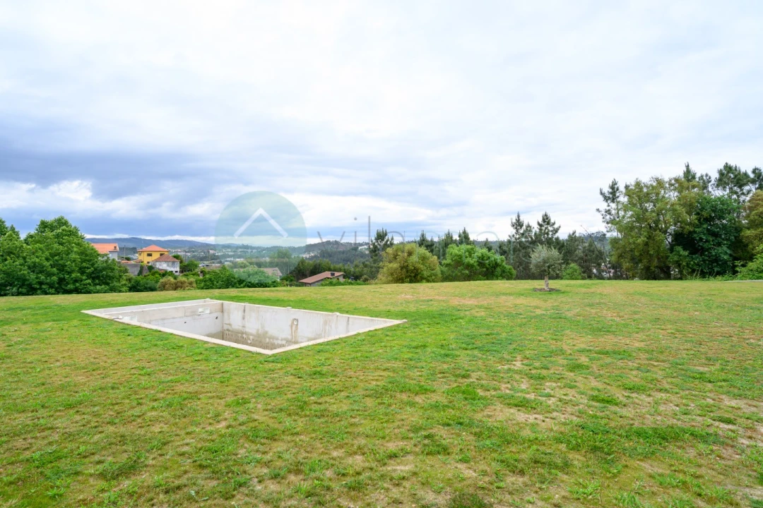 Apartamento T3 para Venda em Foz do Sousa e Covelo Foto 25
