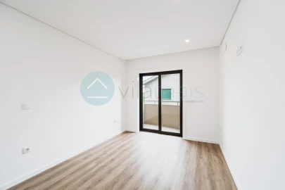 Apartamento T3 para Venda em Foz do Sousa e Covelo