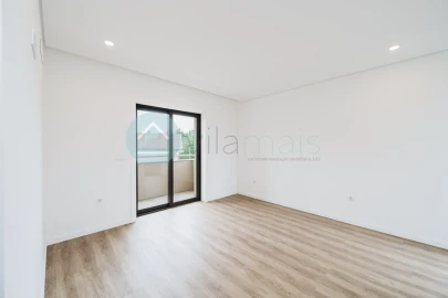 Apartamento T3 para Venda em Foz do Sousa e Covelo
