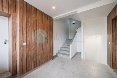 Apartamento T3 para Venda em Foz do Sousa e Covelo