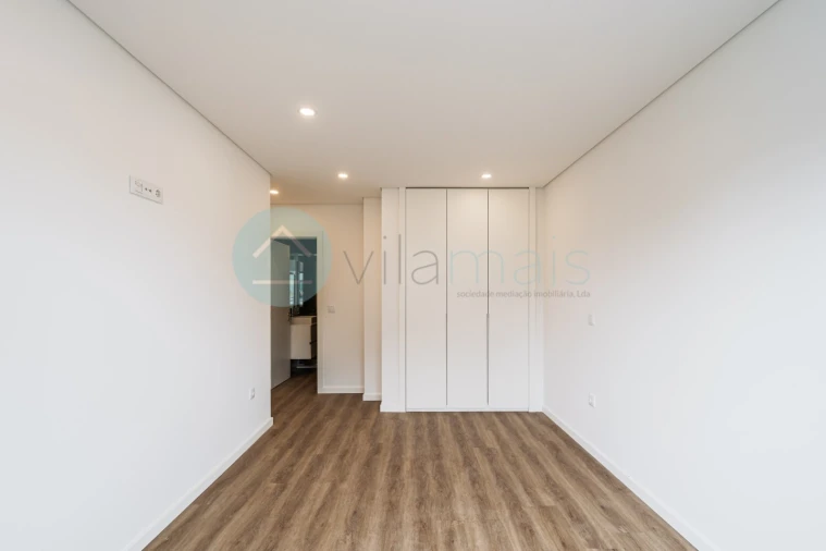 Apartamento T3 para Venda em Foz do Sousa e Covelo Foto 16