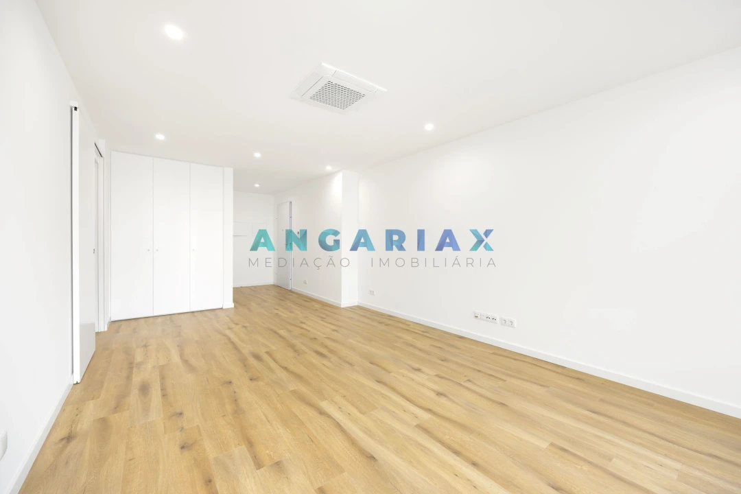 Apartamento T2 para Venda em Nazare Foto 13