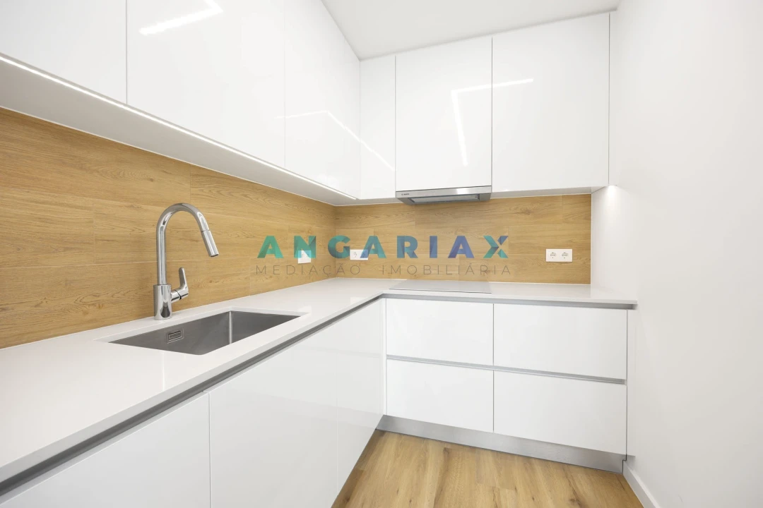 Apartamento T2 para Venda em Nazare Foto 8