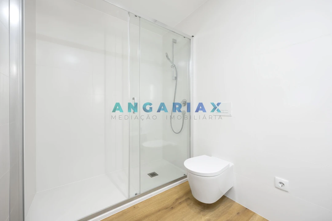 Apartamento T2 para Venda em Nazare Foto 11