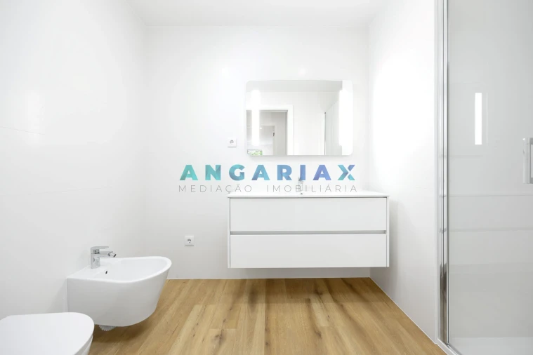 Apartamento T2 para Venda em Nazare Foto 14
