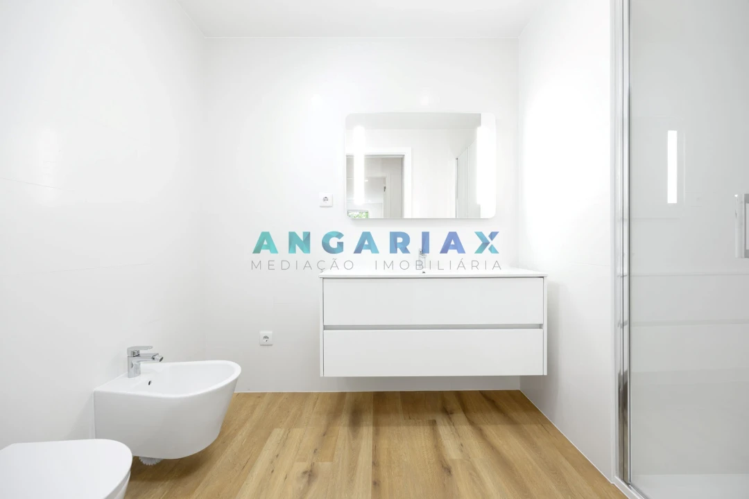 Apartamento T2 para Venda em Nazare Foto 14