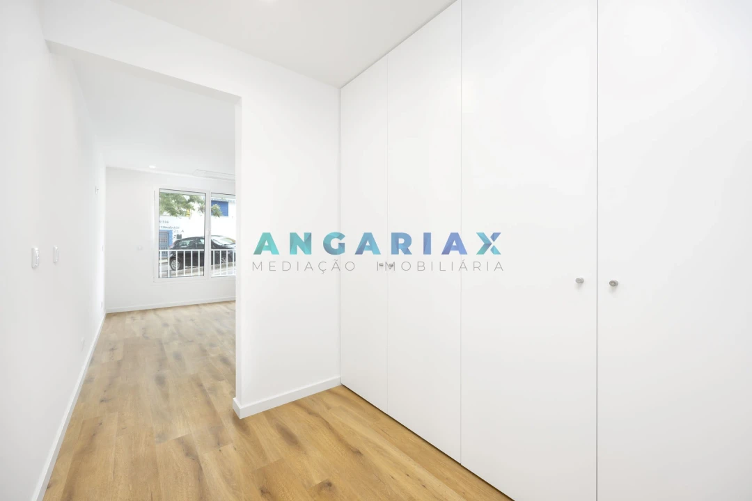 Apartamento T2 para Venda em Nazare Foto 16
