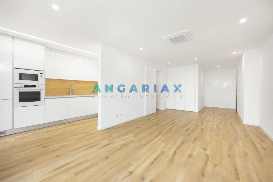 Apartamento T2 para Venda em Nazare Foto 4