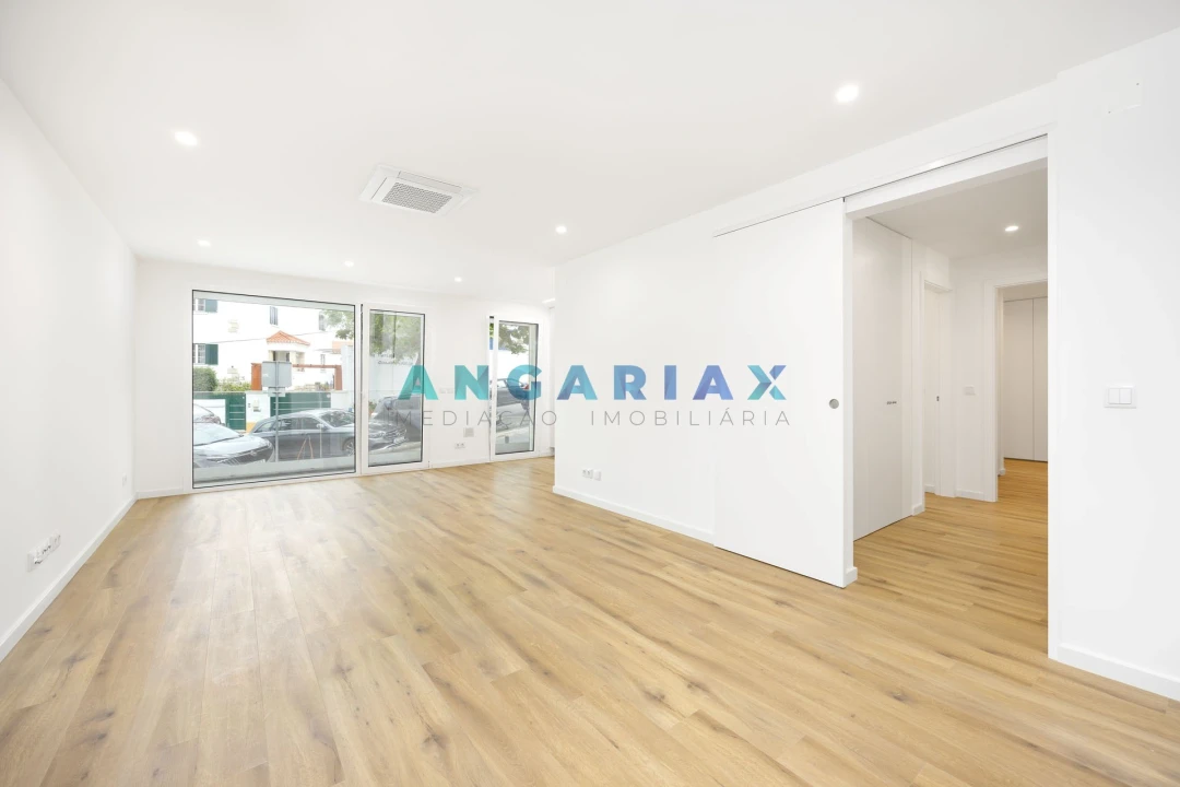 Apartamento T2 para Venda em Nazare Foto 2