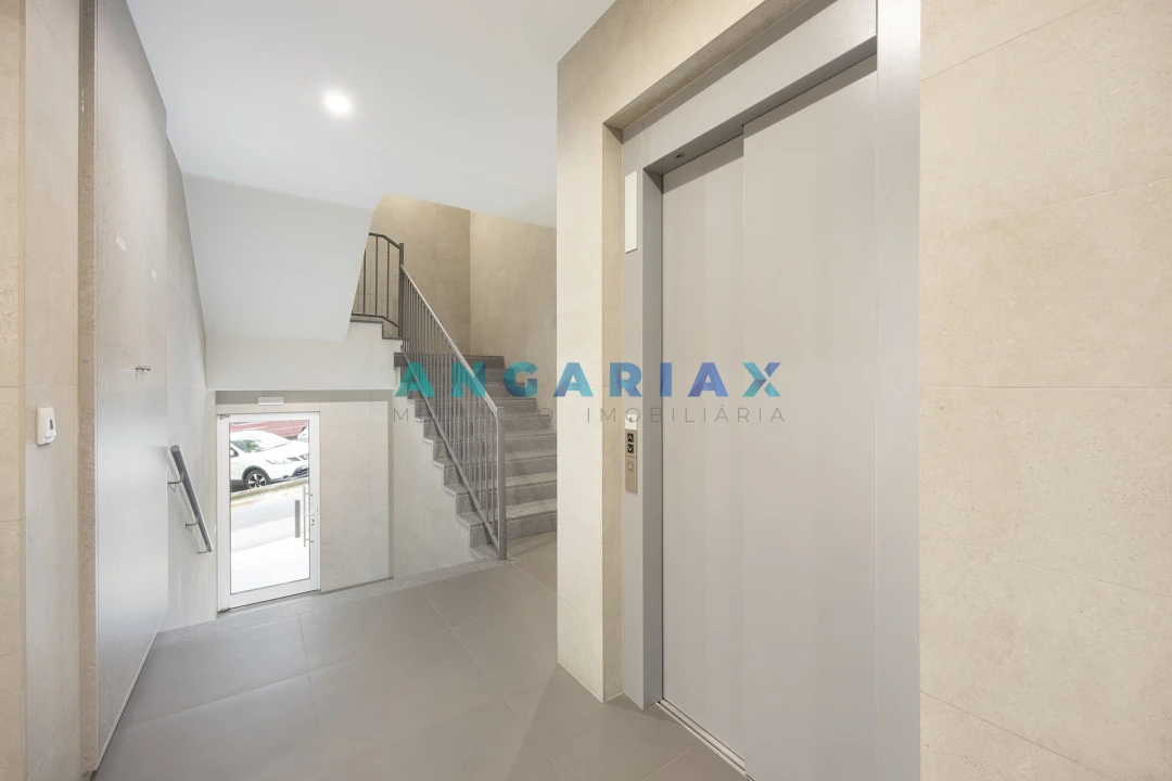 Apartamento T2 para Venda em Nazare Foto 22