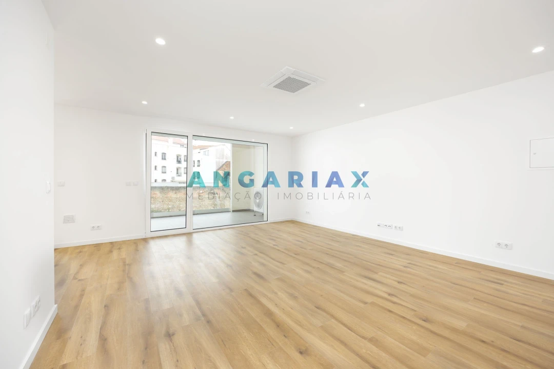 Apartamento T2 para Venda em Nazare Foto 9
