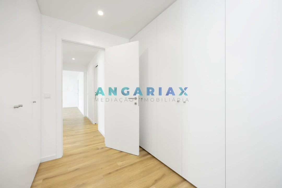 Apartamento T2 para Venda em Nazare Foto 16