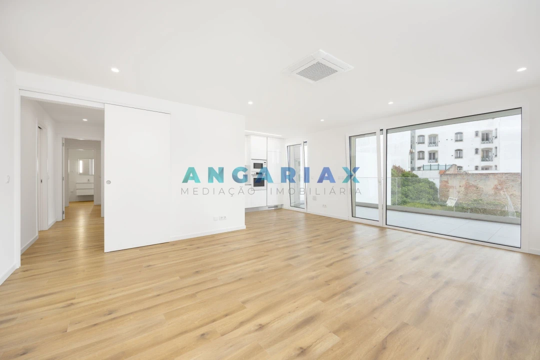 Apartamento T2 para Venda em Nazare Foto 1