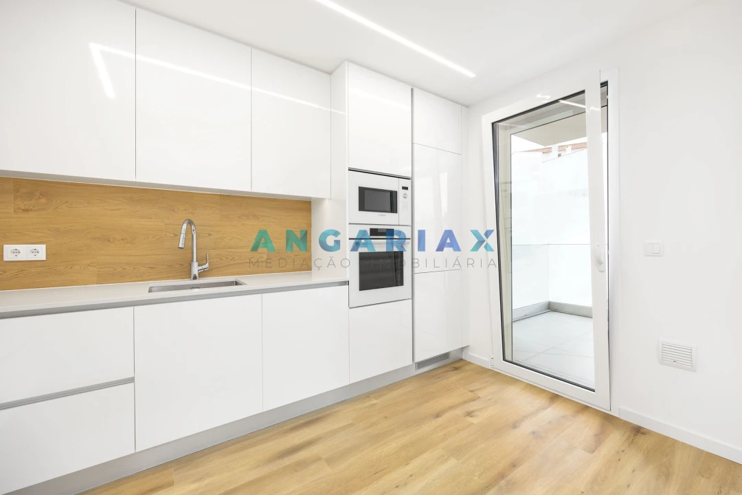 Apartamento T2 para Venda em Nazare Foto 7