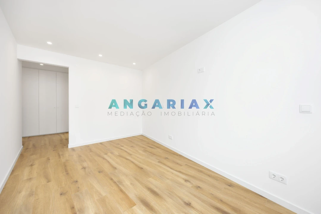 Apartamento T2 para Venda em Nazare Foto 20