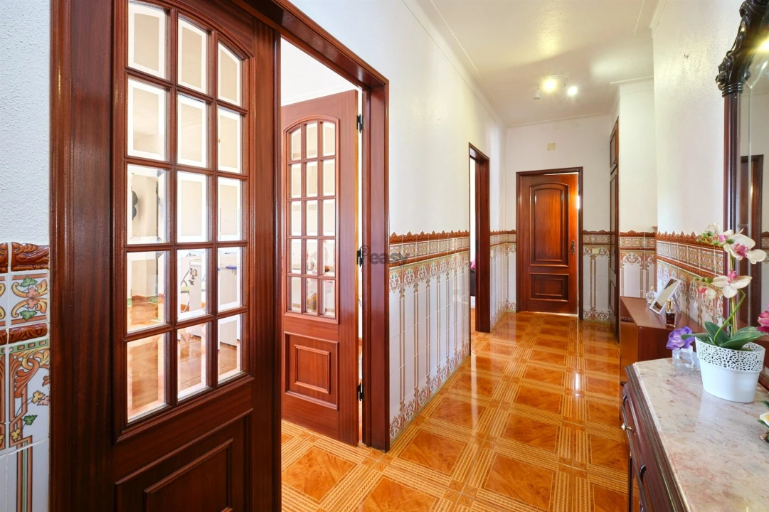 Quinta T4 para Venda em Orada Foto 19