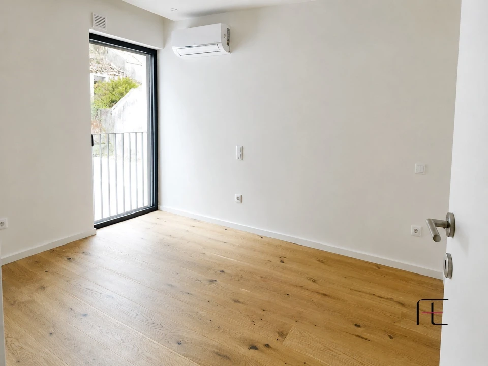 Apartamento T2 para Arrendamento em Bonfim Foto 17