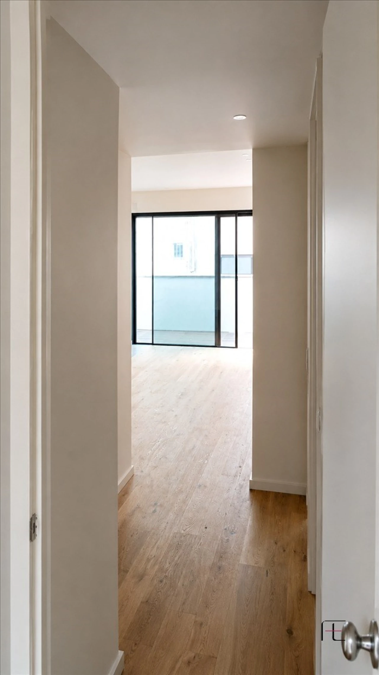 Apartamento T2 para Arrendamento em Bonfim Foto 16