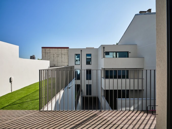 Apartamento T2 para Arrendamento em Bonfim Foto 3