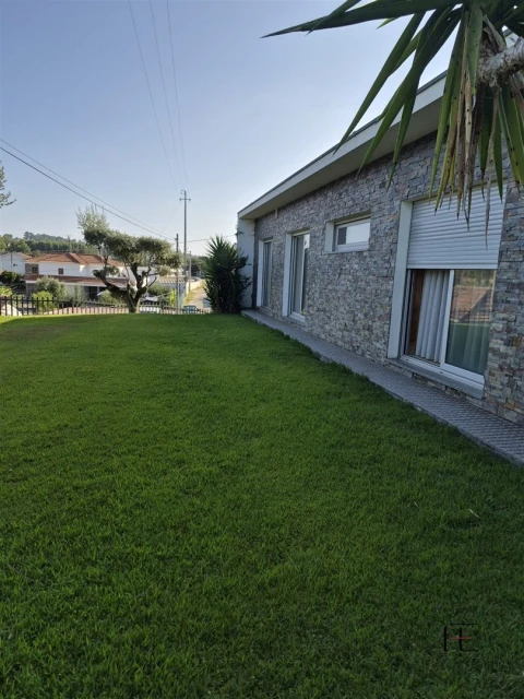 Moradia T4 para Venda em Penafiel