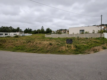 Terreno para Venda em Grijó e Sermonde