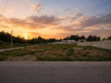 Terreno para Venda em Grijó e Sermonde