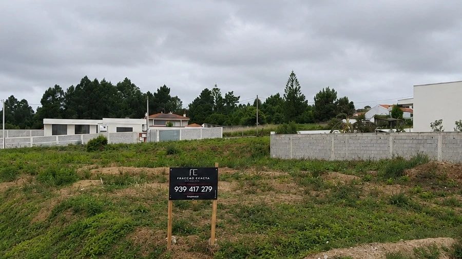 Terreno para Venda em Grijó e Sermonde