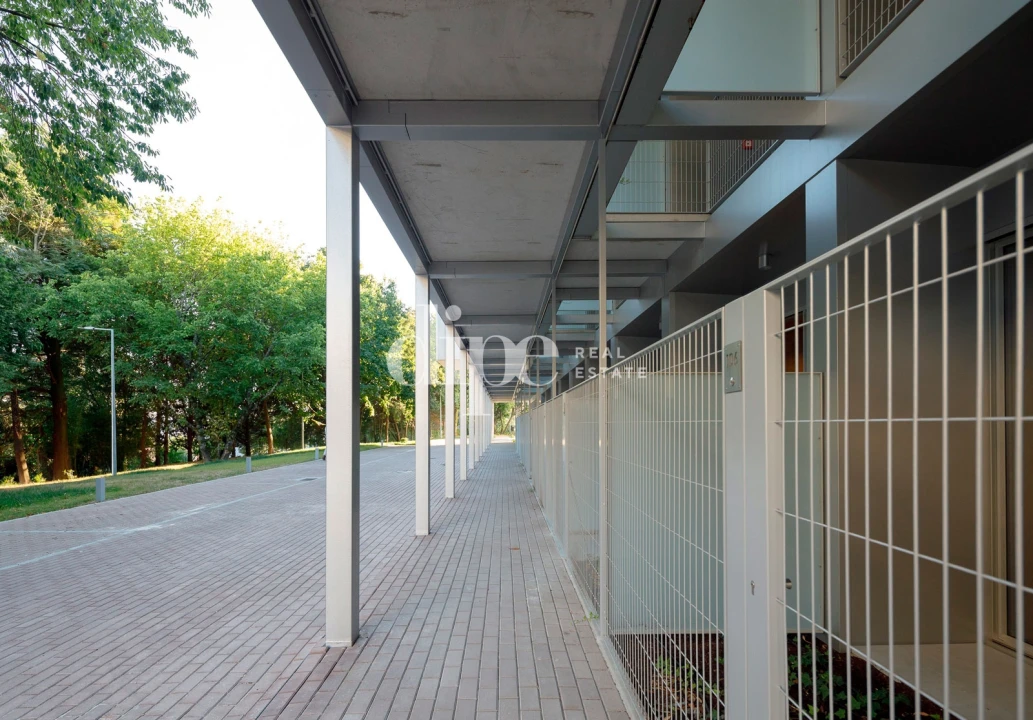 Apartamento T1 para Venda em Azurem Foto 16