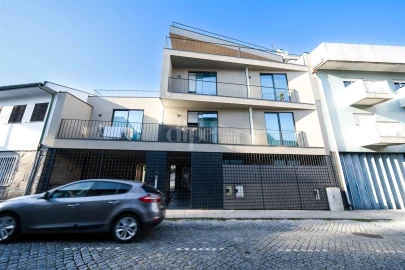 Apartamento T1 para Arrendamento em Creixomil