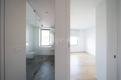 Apartamento T1 para Arrendamento em Creixomil