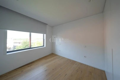 Apartamento T1 para Arrendamento em Creixomil