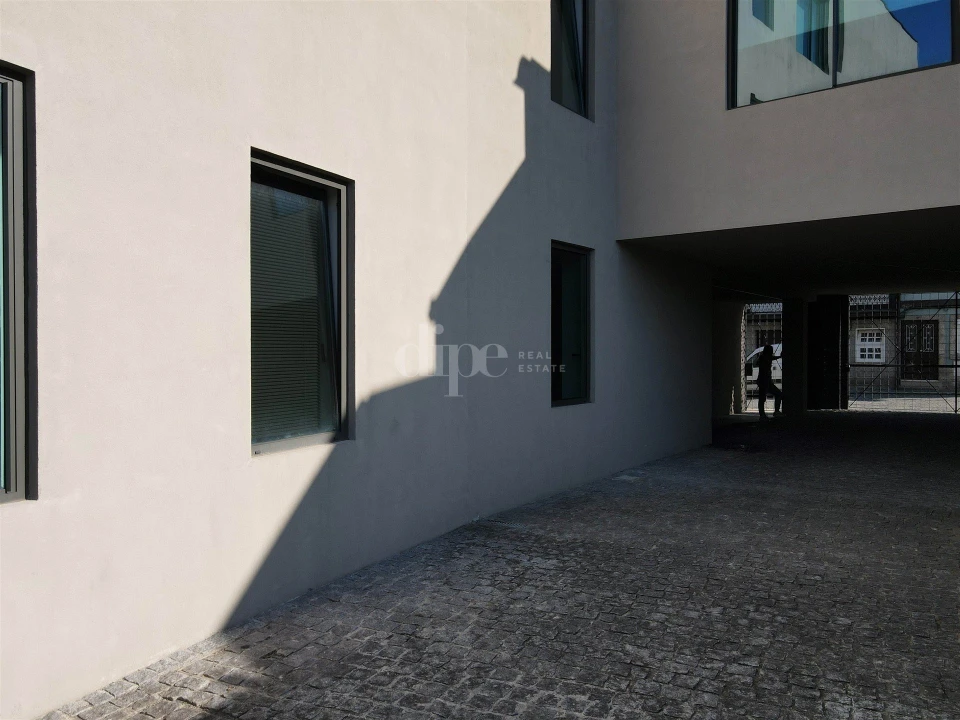 Apartamento T1 para Arrendamento em Creixomil Foto 18