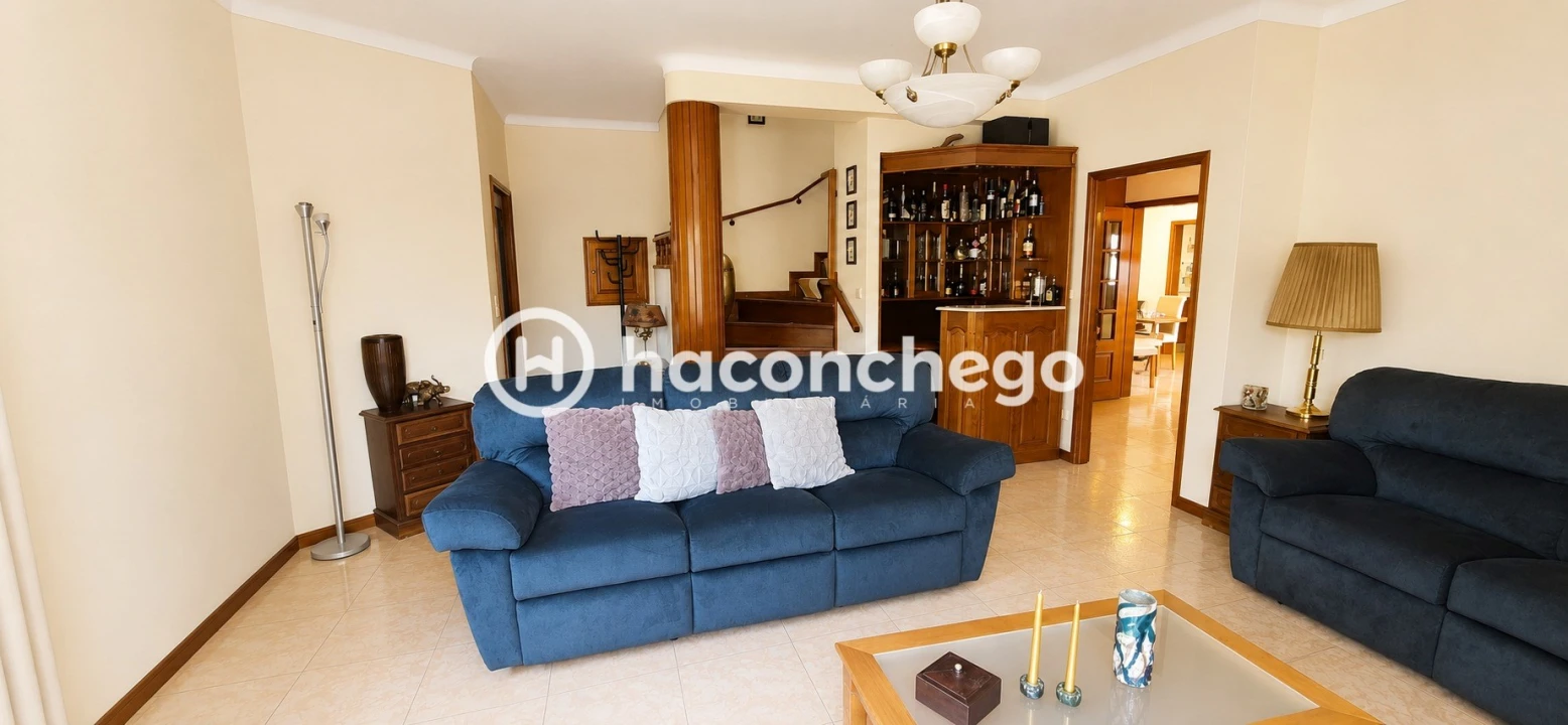 Moradia T3 para Venda em Arcozelo Foto 16
