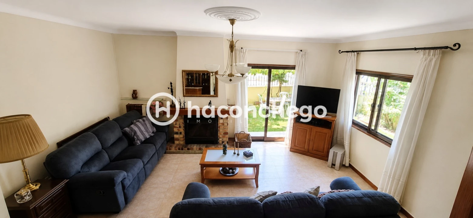Moradia T3 para Venda em Arcozelo Foto 21