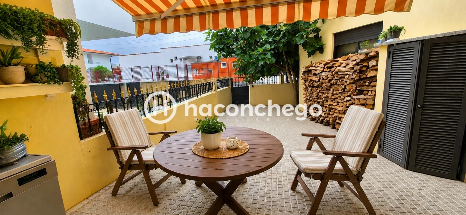 Moradia T3 para Venda em Arcozelo Foto 1