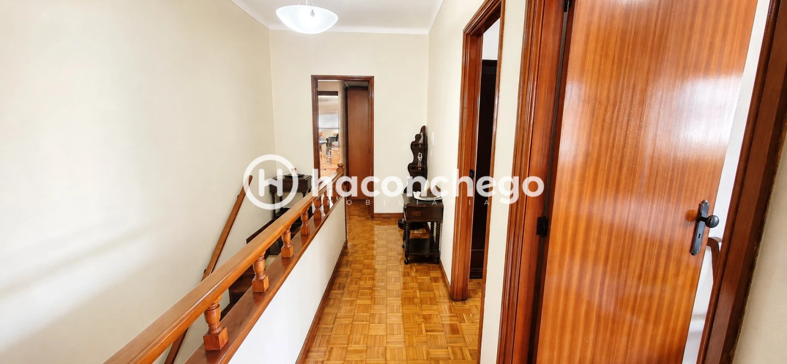 Moradia T3 para Venda em Arcozelo Foto 22