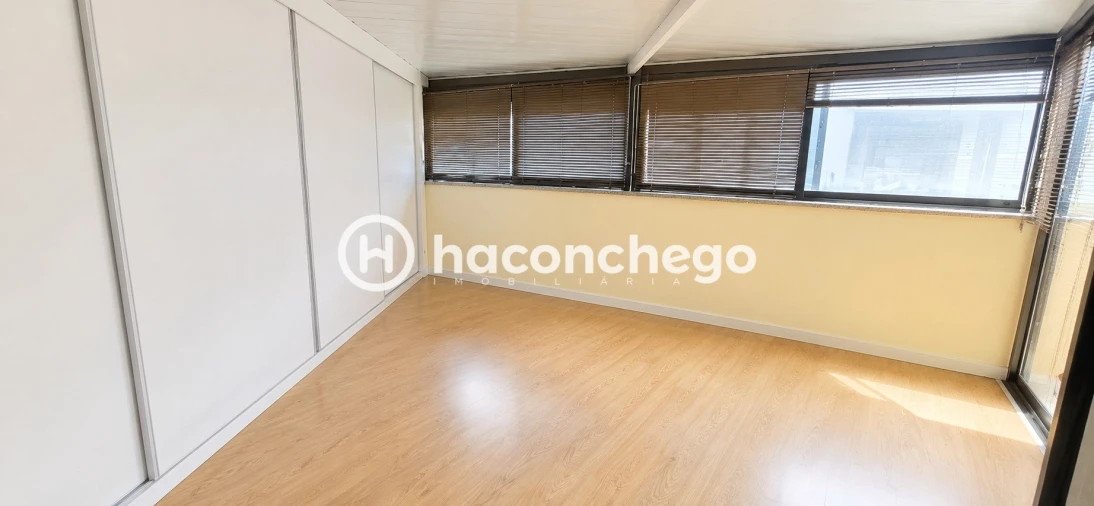 Moradia T3 para Venda em Arcozelo Foto 30