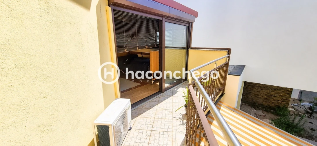 Moradia T3 para Venda em Arcozelo Foto 35