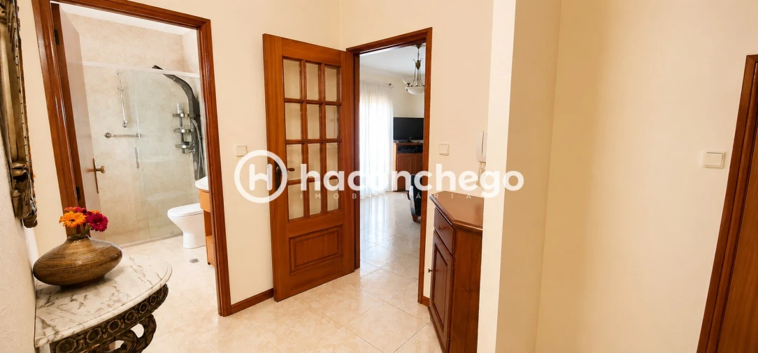 Moradia T3 para Venda em Arcozelo Foto 13
