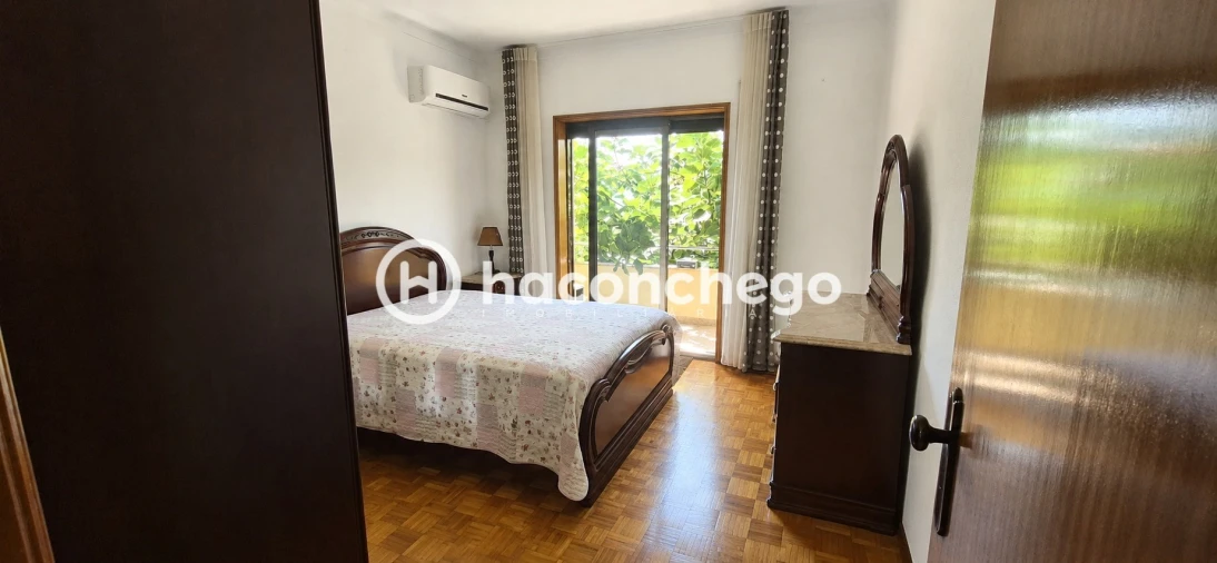 Moradia T3 para Venda em Arcozelo Foto 24