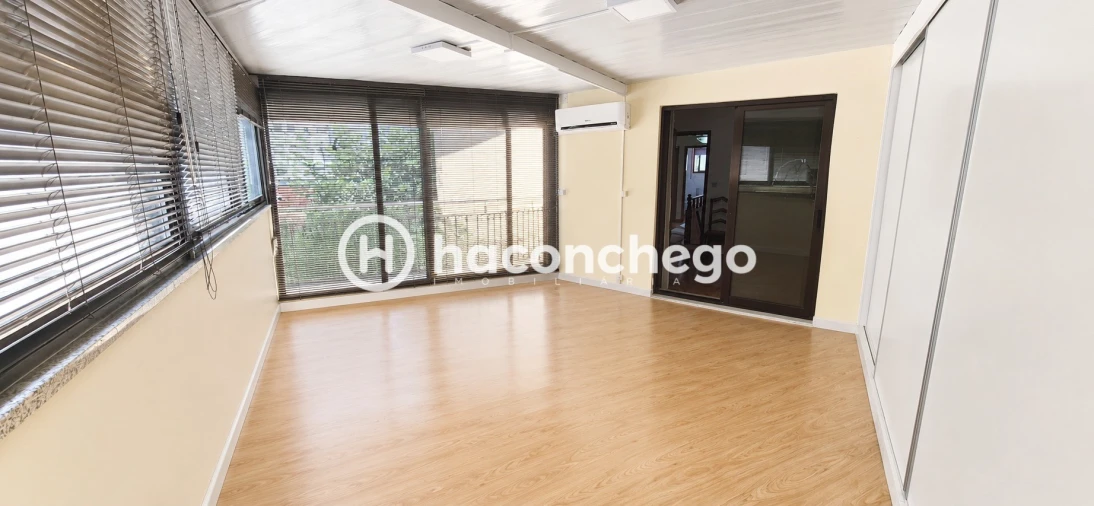 Moradia T3 para Venda em Arcozelo Foto 32