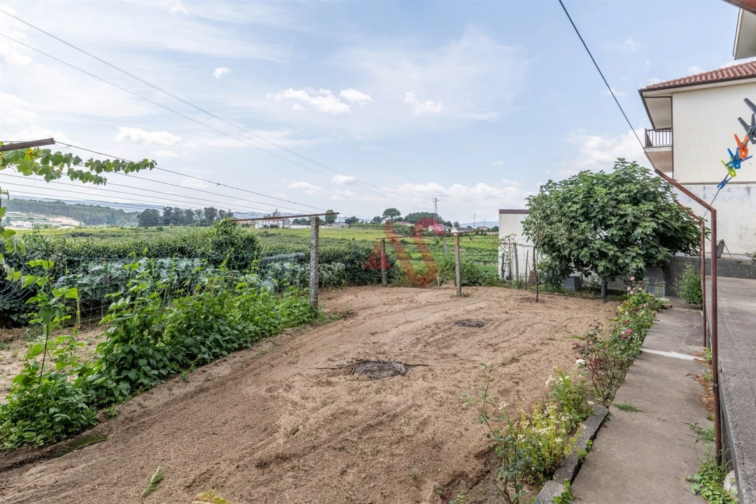 Moradia T7 para Venda em Macieira da Lixa e Caramos Foto 10