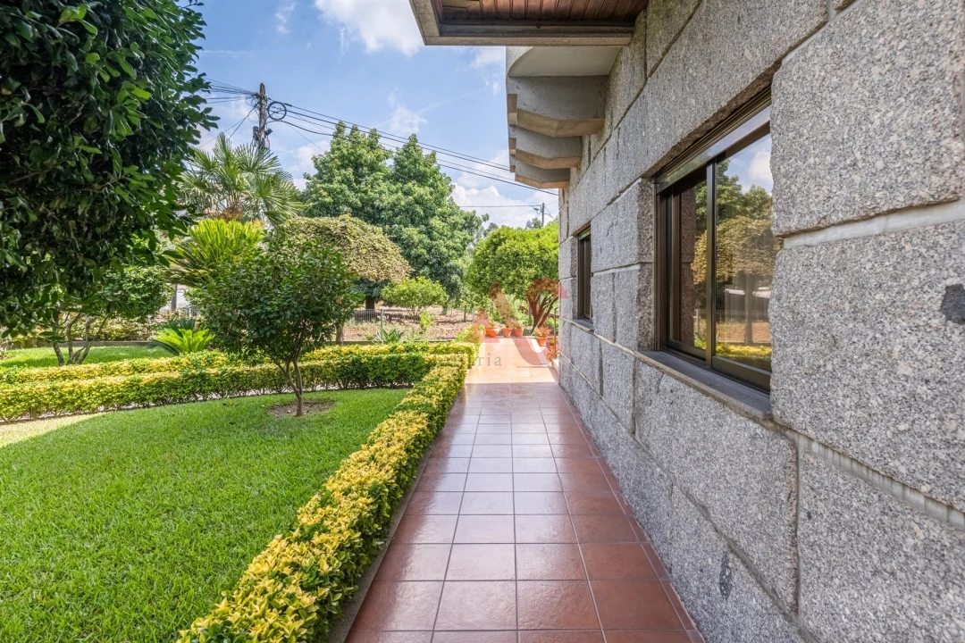 Moradia T7 para Venda em Macieira da Lixa e Caramos Foto 5