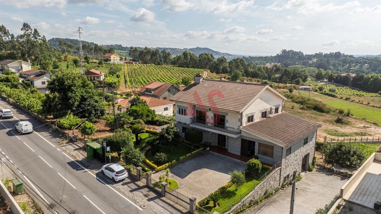 Moradia T7 para Venda em Macieira da Lixa e Caramos Foto 9