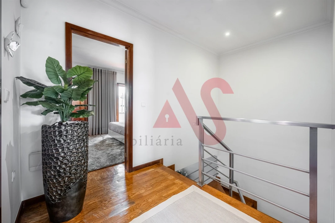 Moradia T3 para Venda em Serzedelo Foto 21