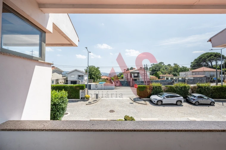 Moradia T3 para Venda em Serzedelo Foto 26