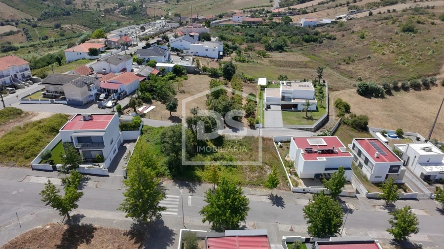 Terreno para Venda em Leiria, Pousos, Barreira e Cortes